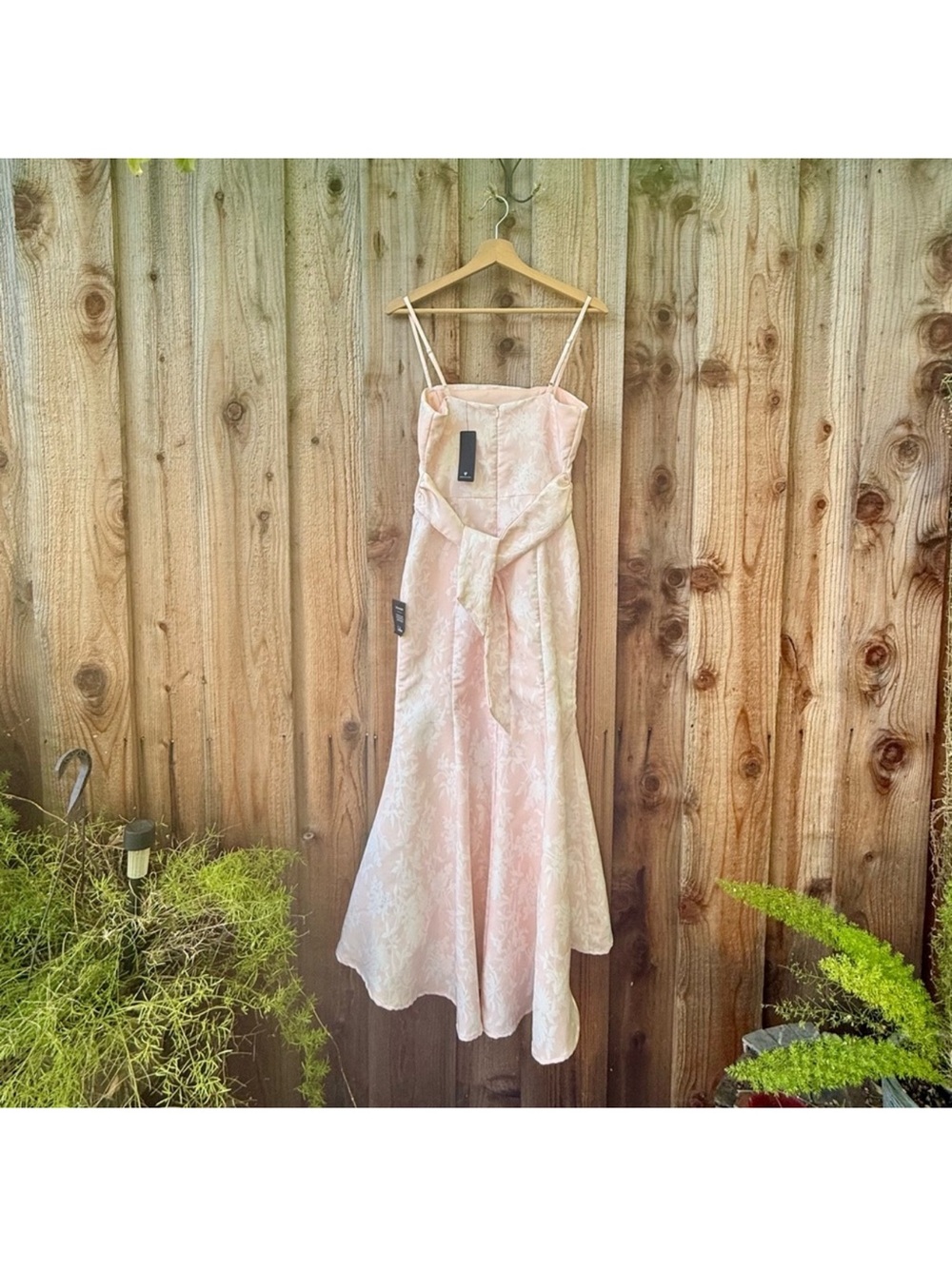 Blush Pink Floral Jacquard High-Low Mermaid Midi Dress 🌿 - Picture 8 of 11